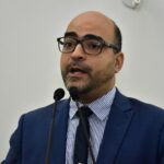 Câmara Municipal de Feira de Santana passa vexame após sessão solene com a presença de apenas um vereador